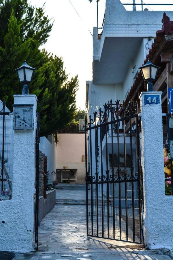 Sofia'S Seaview Villa Near Airport And Beach Loútsa Exterior foto